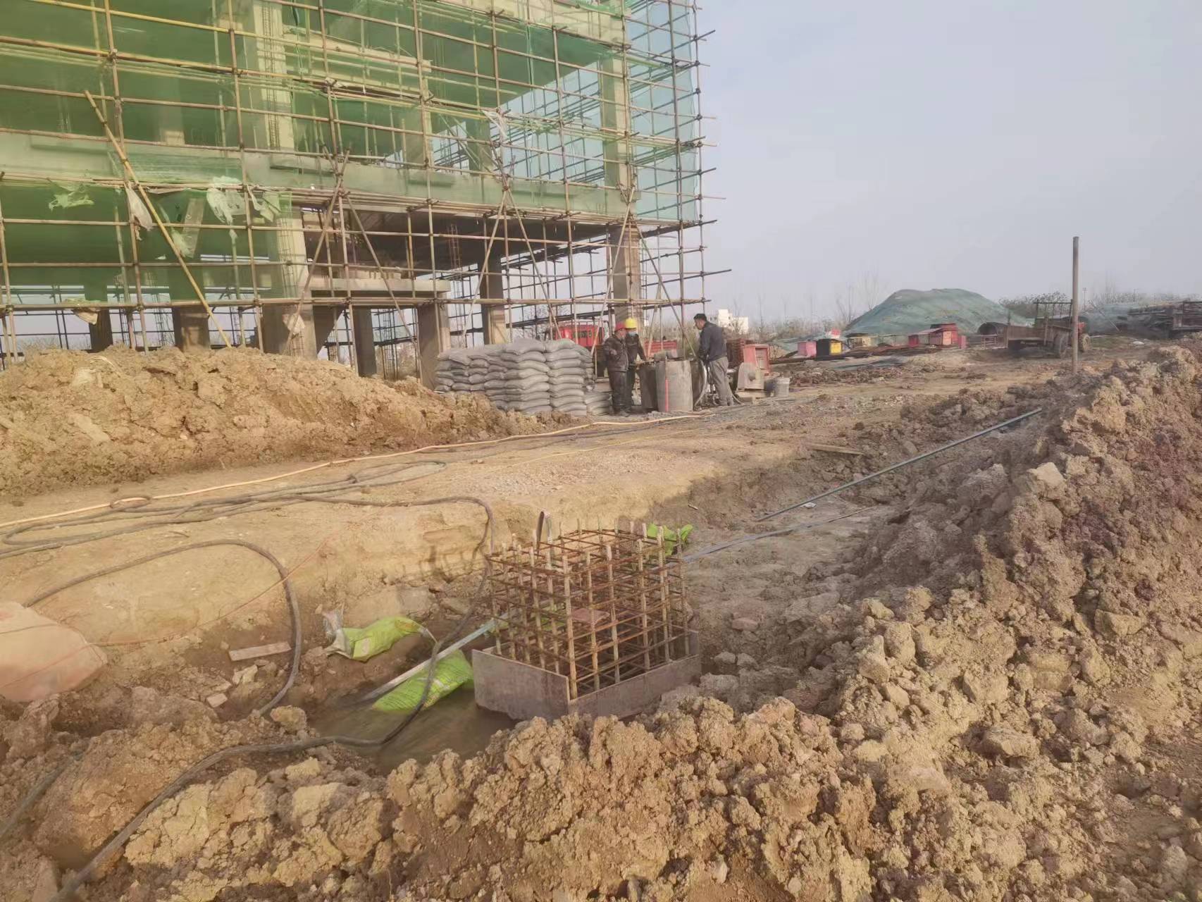 平舆当桥梁出现裂缝的时候应该及时加固修补